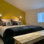 Bed and breakfast D'hotes Logis Charrier Le Petit Bignon 3*
