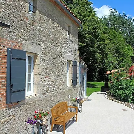 D'hotes Logis Charrier Le Petit Bignon Les Épesses