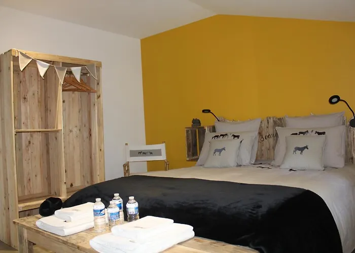 D'hotes Logis Charrier Le Petit Bignon 3*